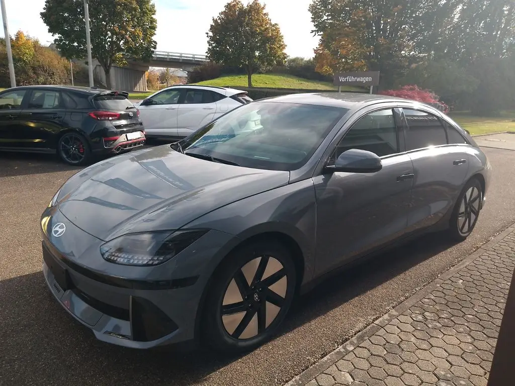 Photo 1 : Hyundai Ioniq 2024 Non renseigné