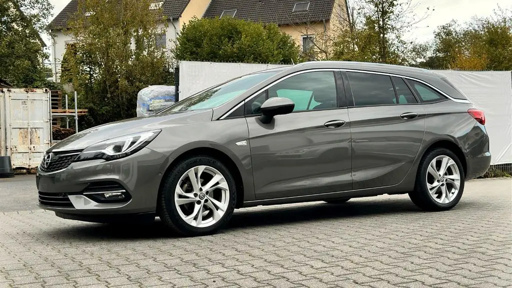 Photo 1 : Opel Astra 2020 Diesel