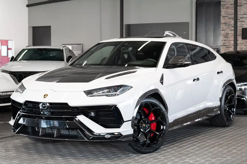 Photo 1 : Lamborghini Urus 2023 Essence