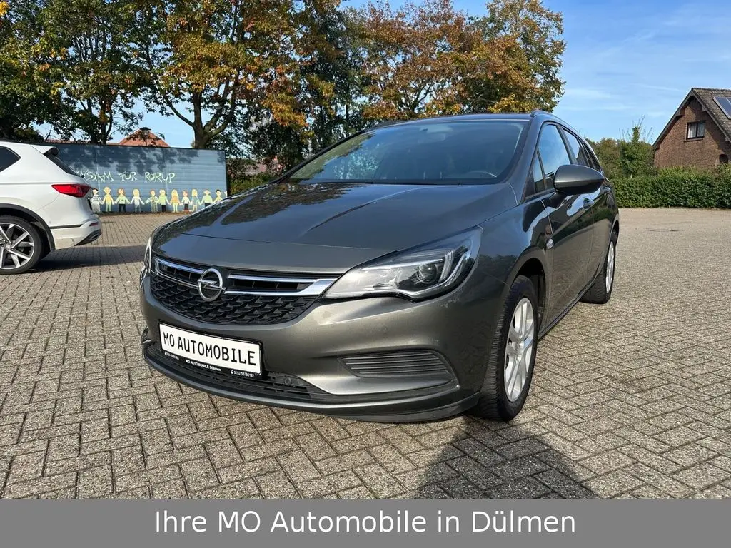 Photo 1 : Opel Astra 2019 Autres