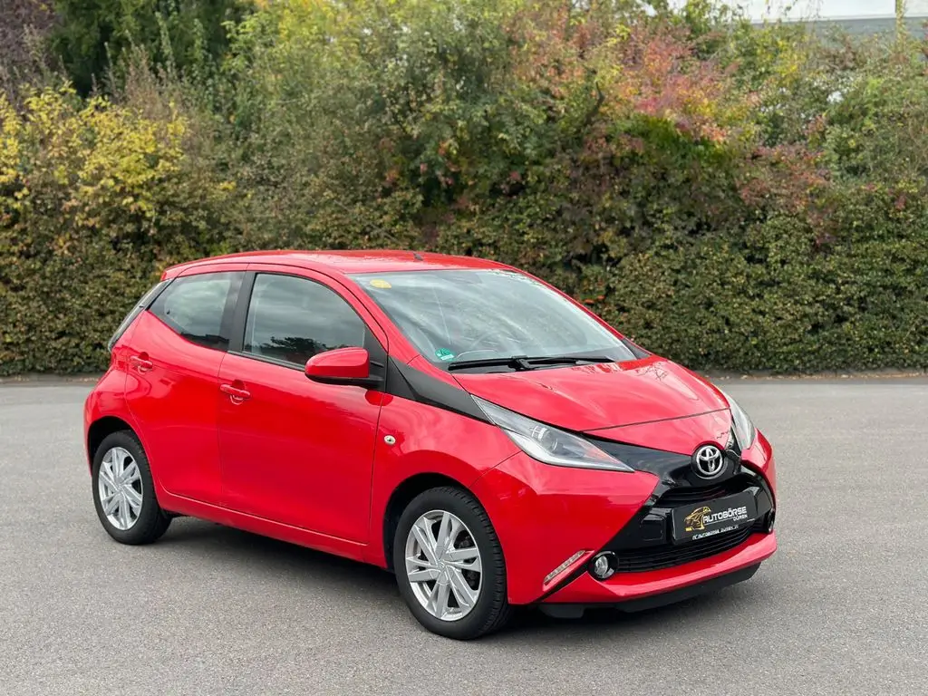 Photo 1 : Toyota Aygo X 2016 Petrol