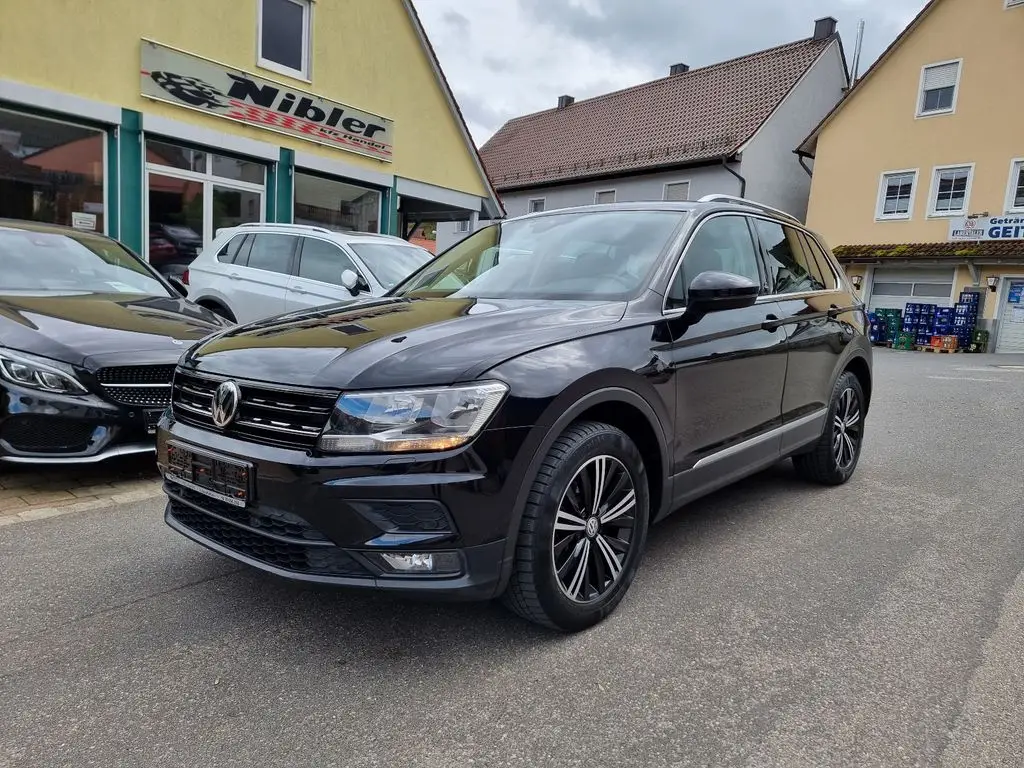 Photo 1 : Volkswagen Tiguan 2017 Essence