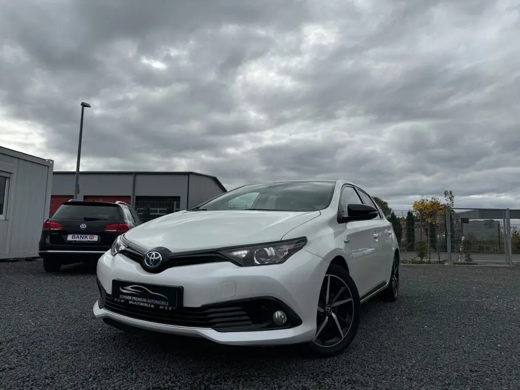 Photo 1 : Toyota Auris 2018 Hybride