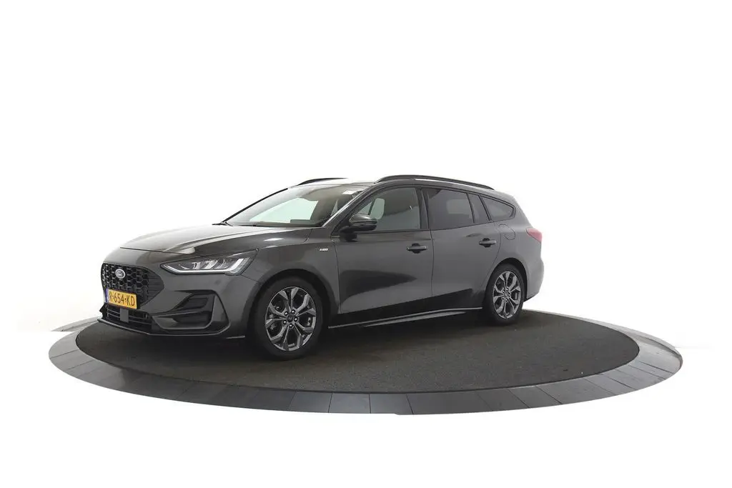 Photo 1 : Ford Focus 2022 Petrol