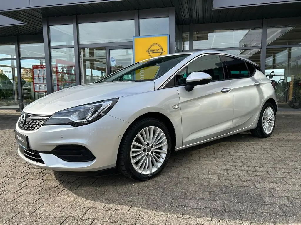 Photo 1 : Opel Astra 2019 Essence