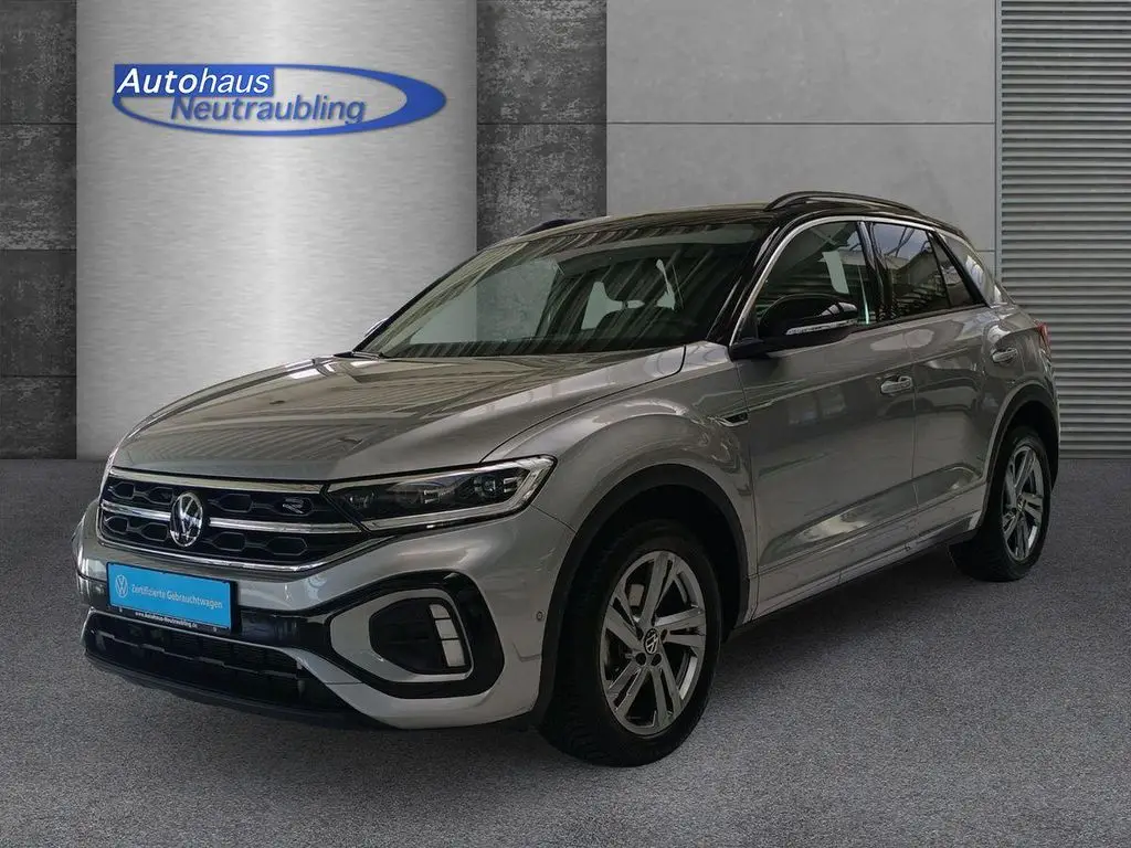 Photo 1 : Volkswagen T-roc 2023 Essence