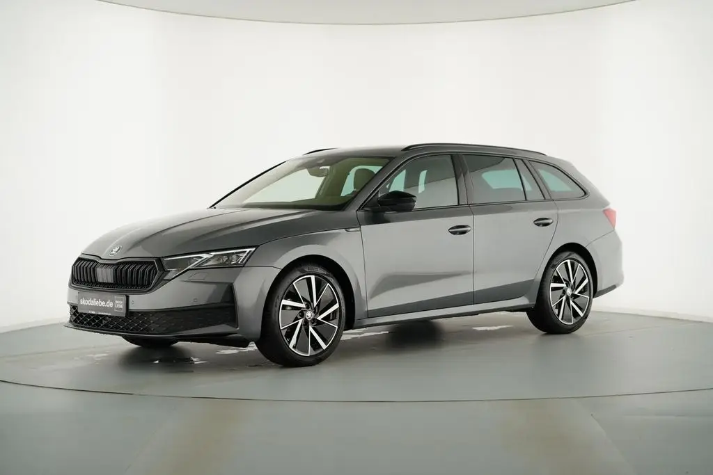 Photo 1 : Skoda Octavia 2024 Hybrid