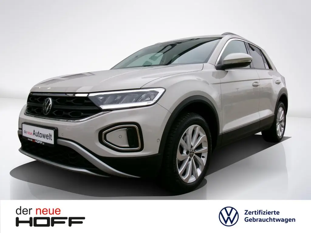 Photo 1 : Volkswagen T-roc 2023 Essence