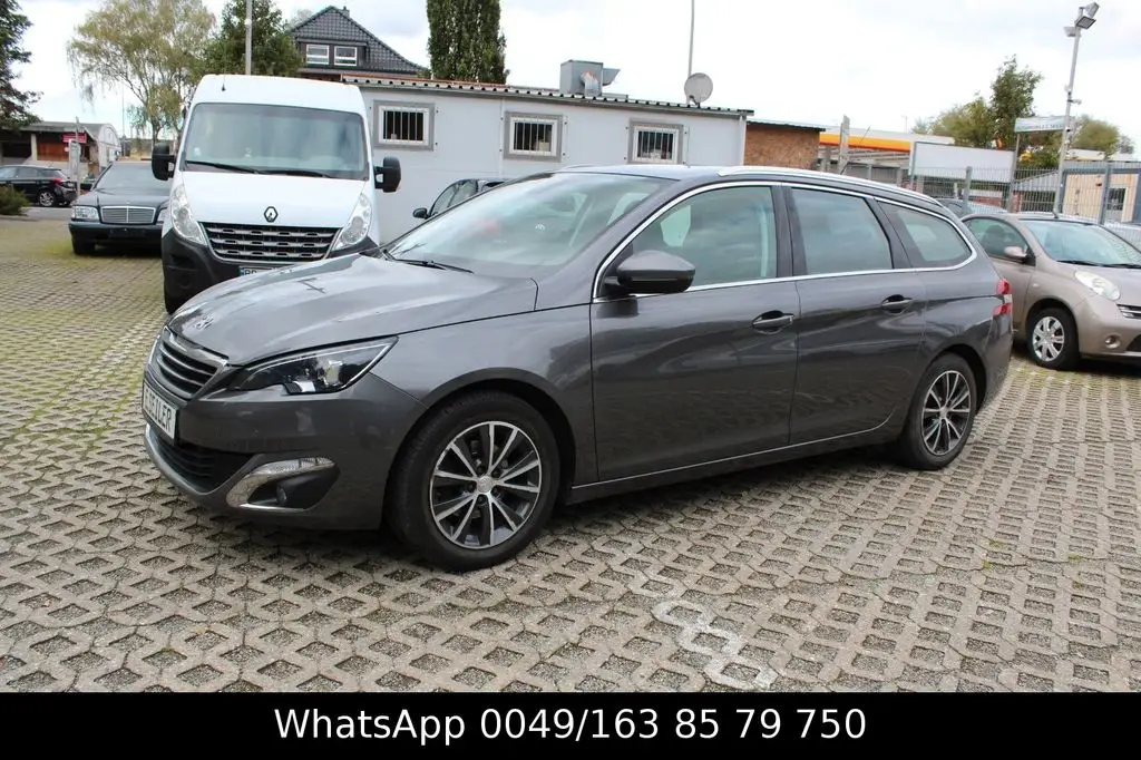 Photo 1 : Peugeot 308 2016 Essence