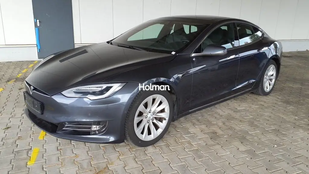 Photo 1 : Tesla Model S 2019 Not specified