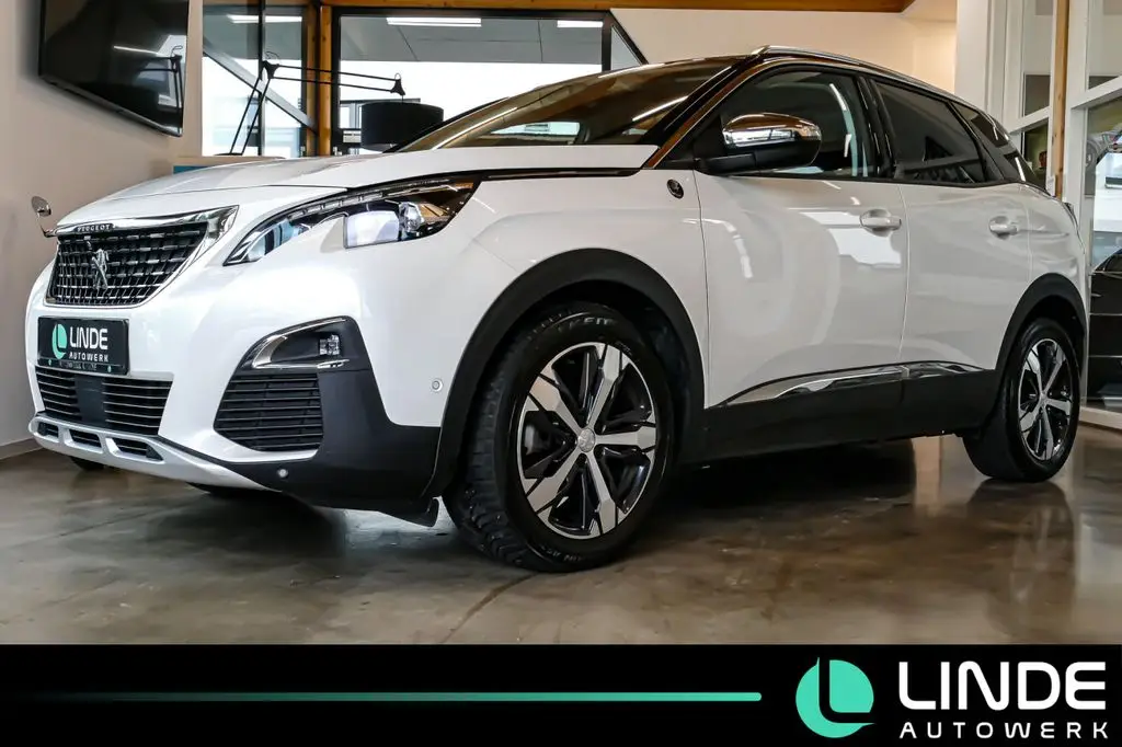 Photo 1 : Peugeot 3008 2018 Essence