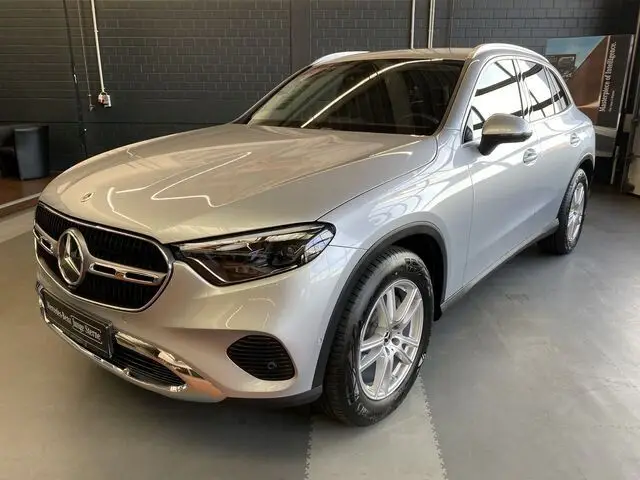 Photo 1 : Mercedes-benz Classe Glc 2023 Petrol