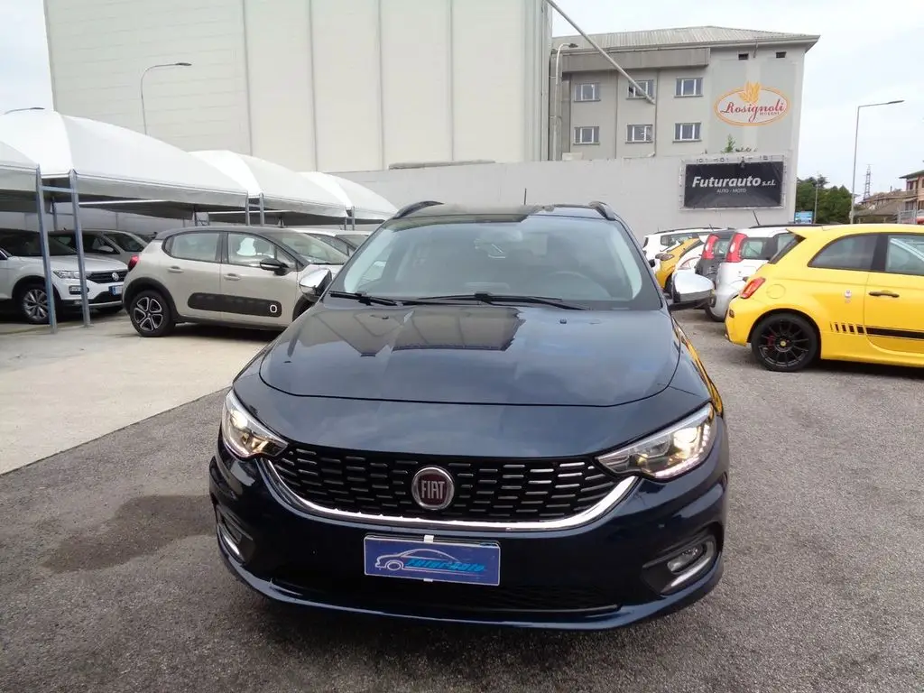 Photo 1 : Fiat Tipo 2019 Essence