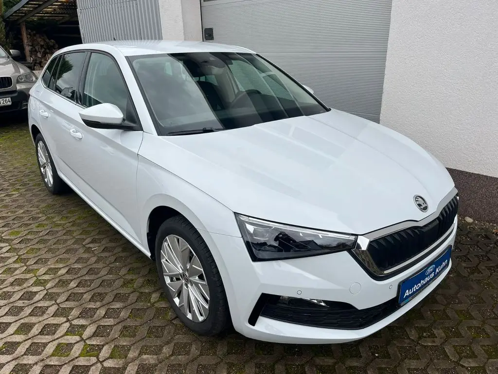 Photo 1 : Skoda Scala 2023 Essence