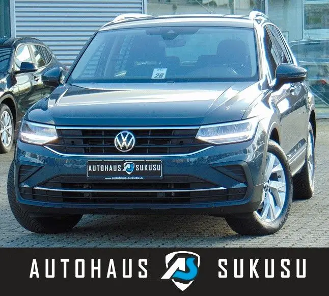 Photo 1 : Volkswagen Tiguan 2023 Essence