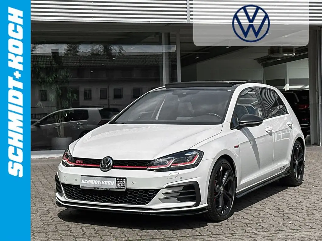 Photo 1 : Volkswagen Golf 2019 Essence