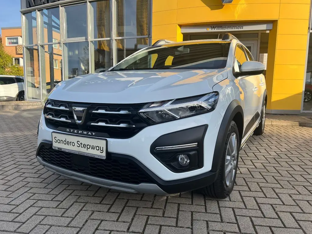 Photo 1 : Dacia Sandero 2021 Essence