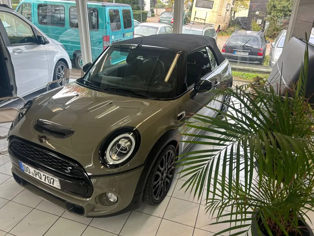 Photo 1 : Mini Cooper 2018 Essence