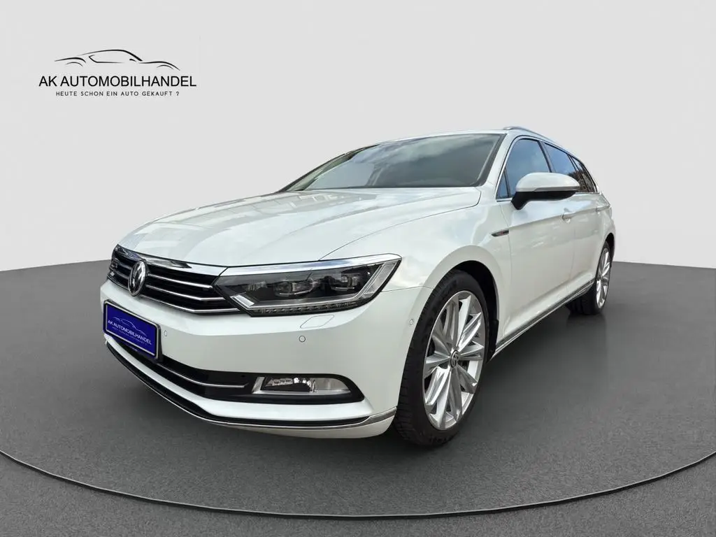 Photo 1 : Volkswagen Passat 2018 Diesel