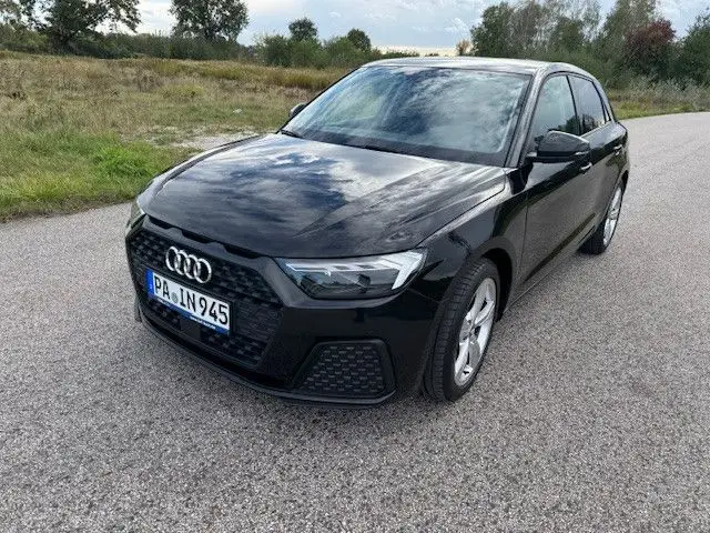 Photo 1 : Audi A1 2023 Petrol