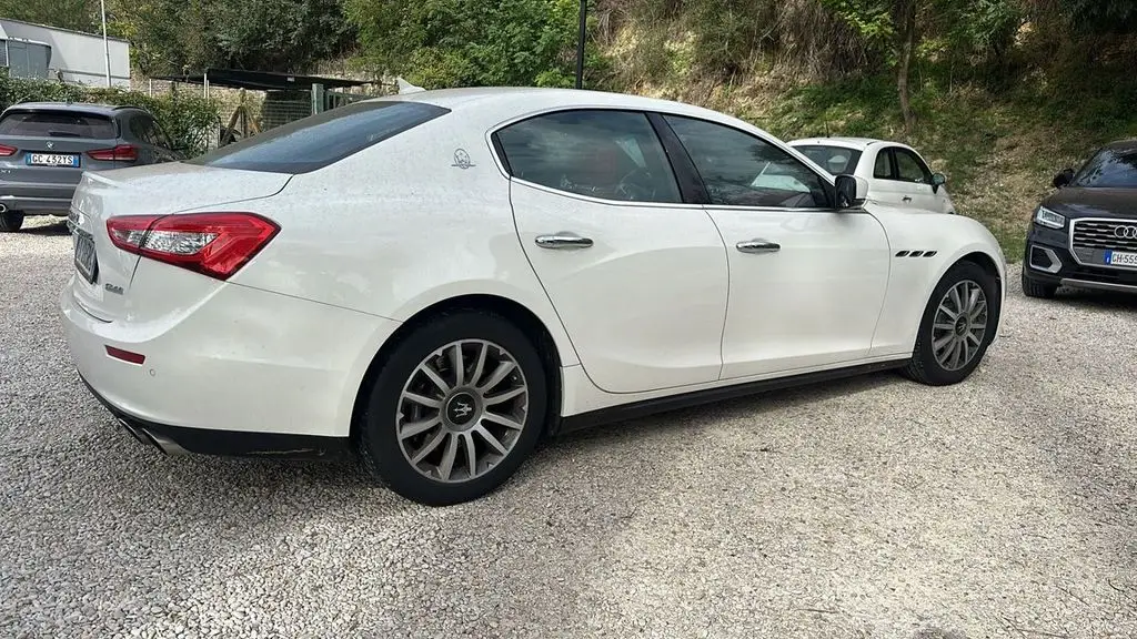 Photo 1 : Maserati Ghibli 2015 Petrol