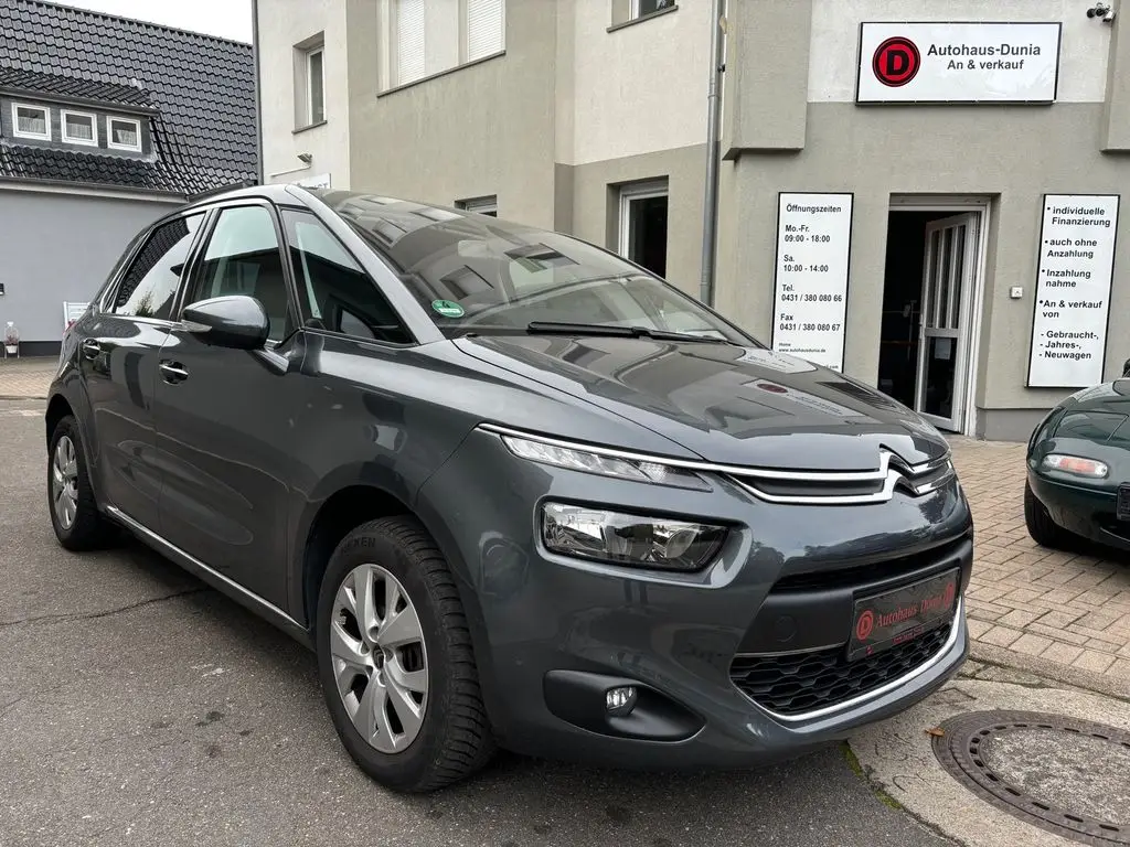 Photo 1 : Citroen C4 2016 Petrol