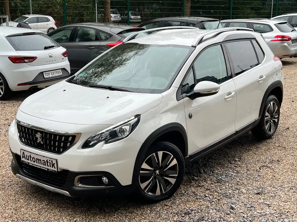 Photo 1 : Peugeot 2008 2018 Petrol