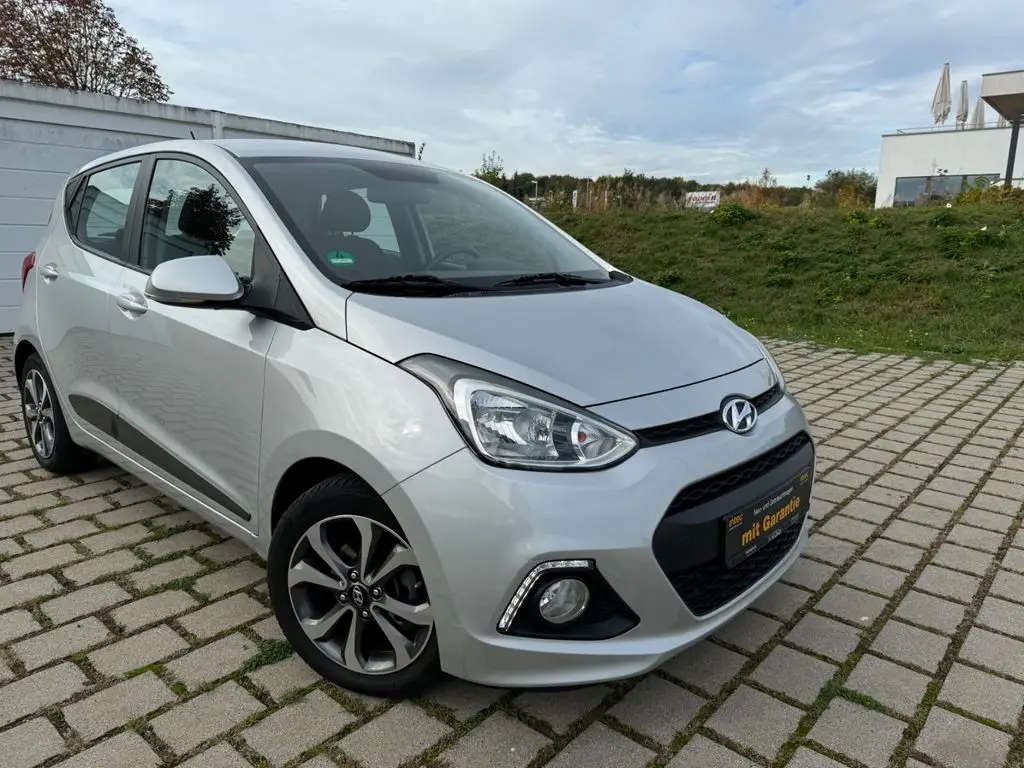 Photo 1 : Hyundai I10 2016 Petrol