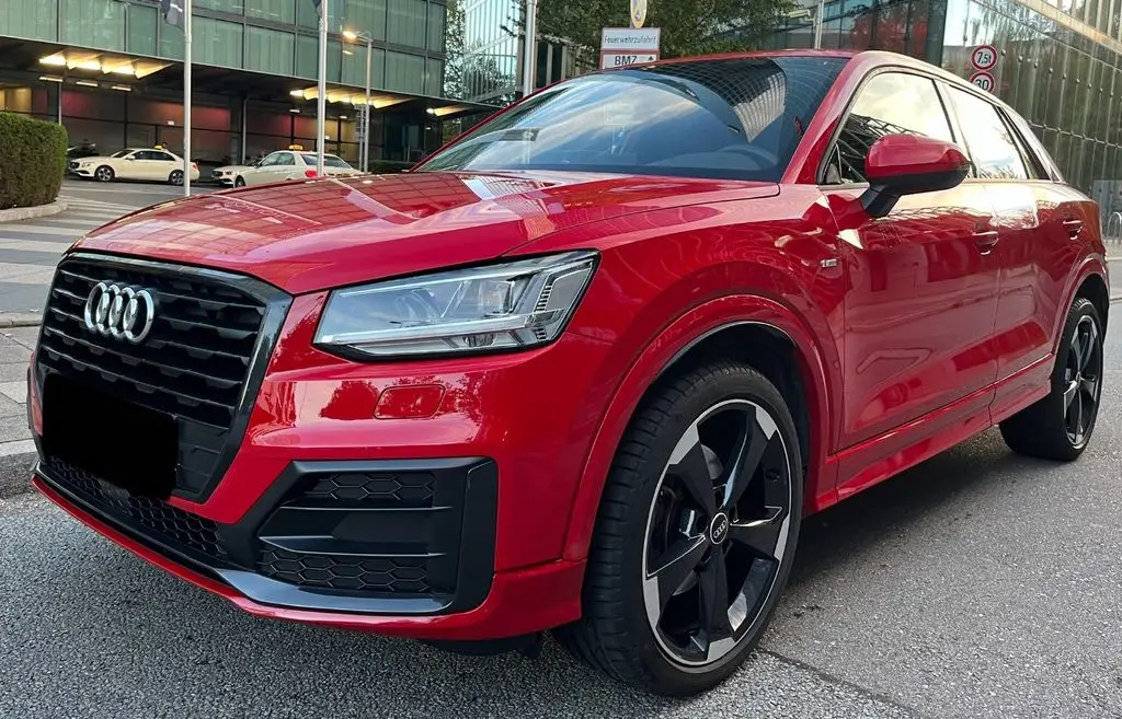 Photo 1 : Audi Q2 2020 Petrol