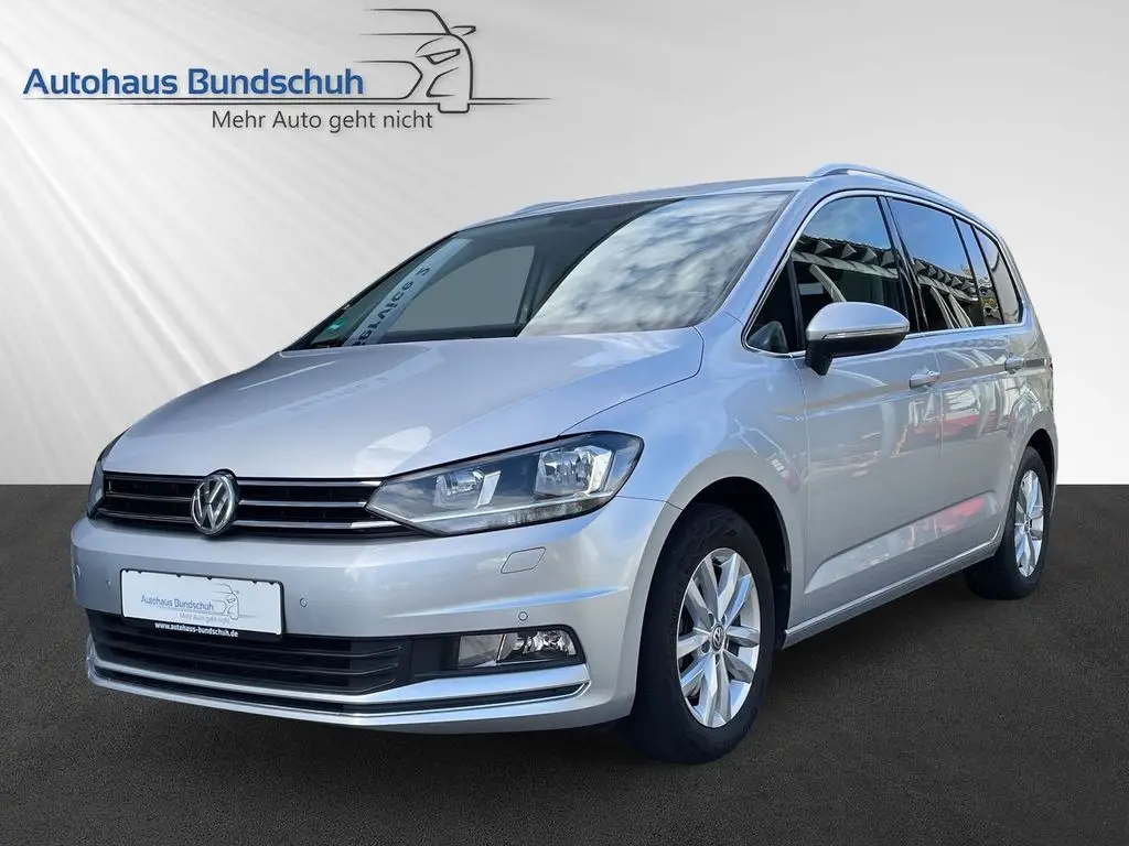 Photo 1 : Volkswagen Touran 2017 Essence