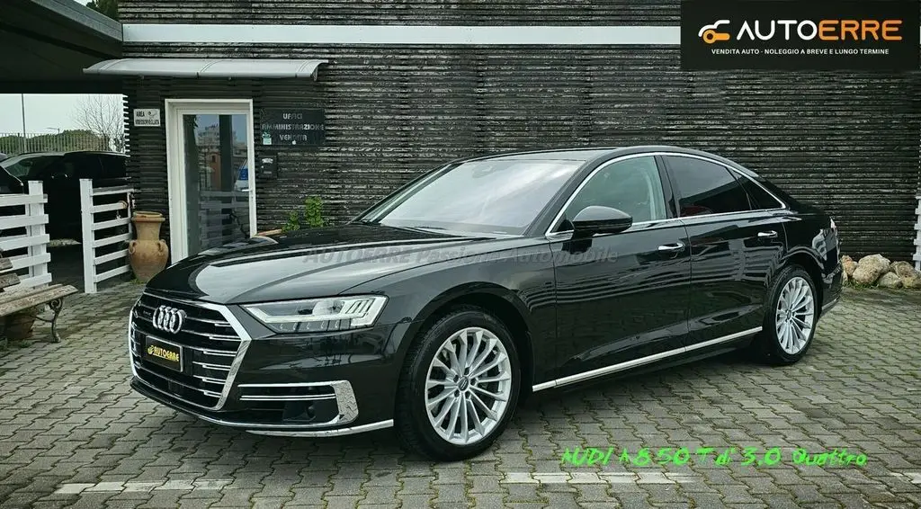 Photo 1 : Audi A8 2020 Hybride