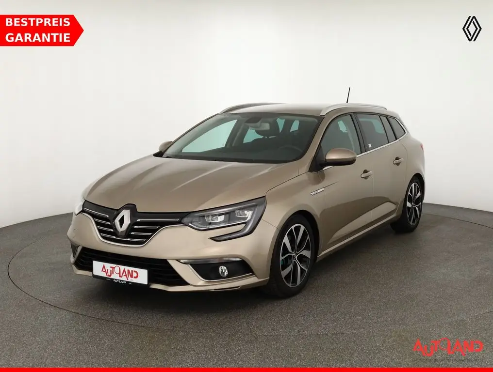 Photo 1 : Renault Megane 2019 Petrol