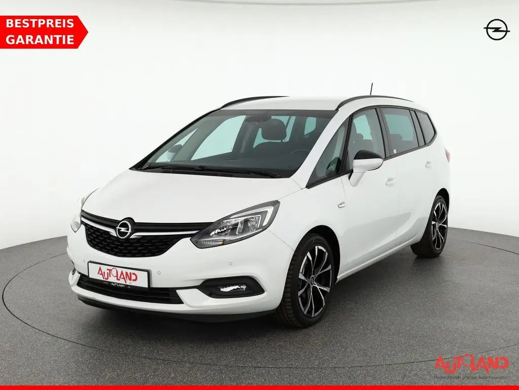 Photo 1 : Opel Zafira 2018 Diesel