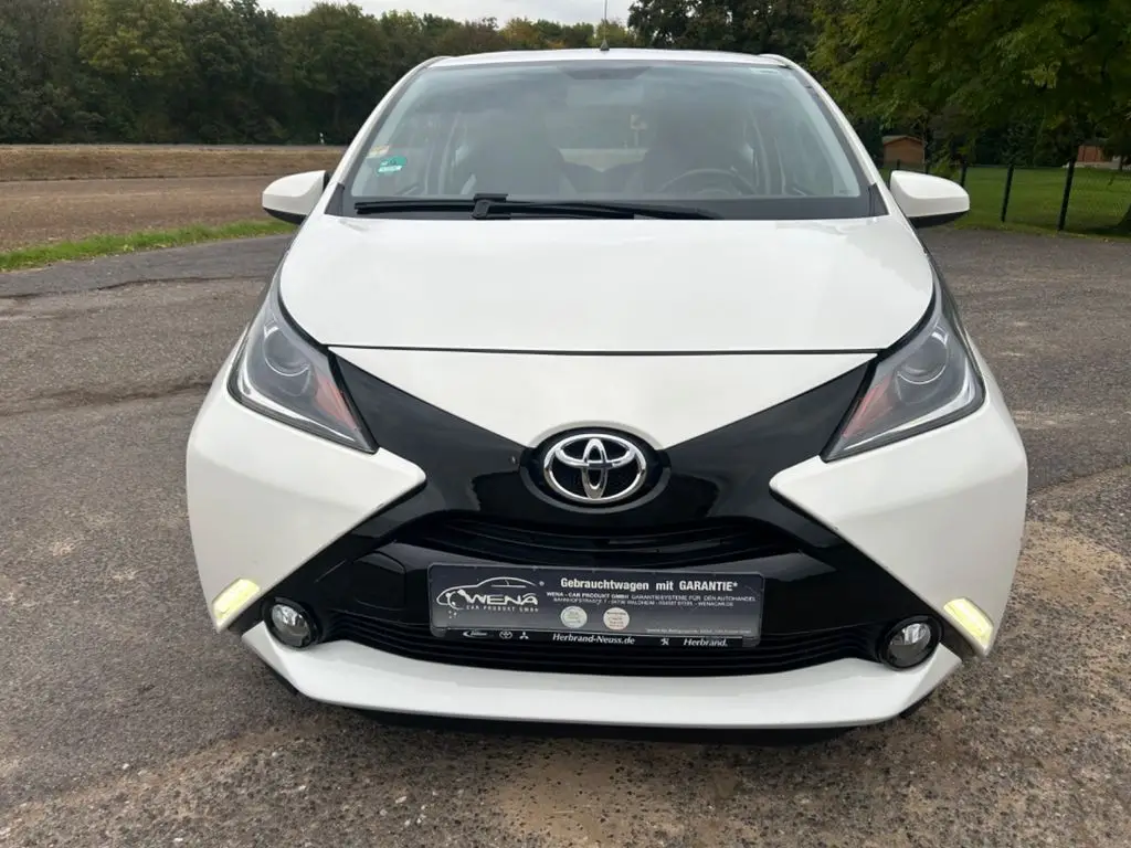 Photo 1 : Toyota Aygo X 2015 Essence