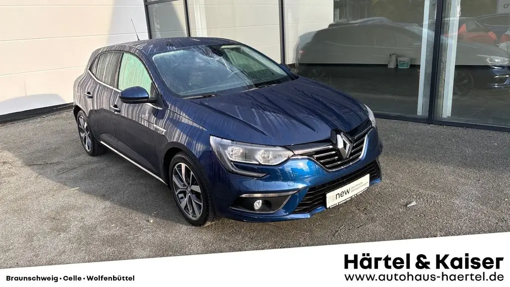 Photo 1 : Renault Megane 2016 Essence