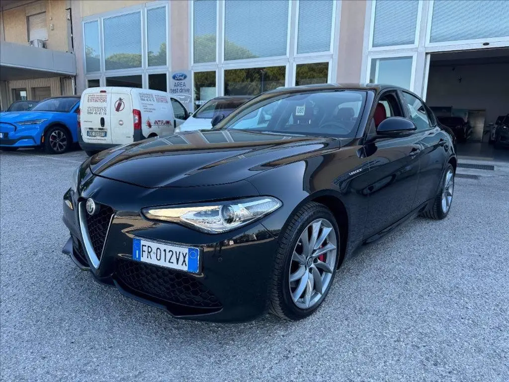 Photo 1 : Alfa Romeo Giulia 2018 Diesel