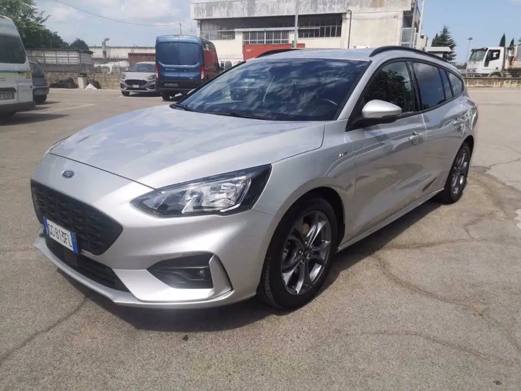 Photo 1 : Ford Focus 2020 Non renseigné