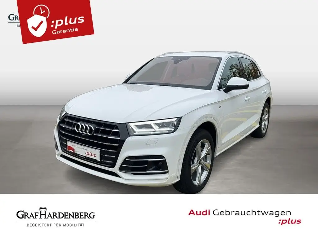 Photo 1 : Audi Q5 2020 Hybride