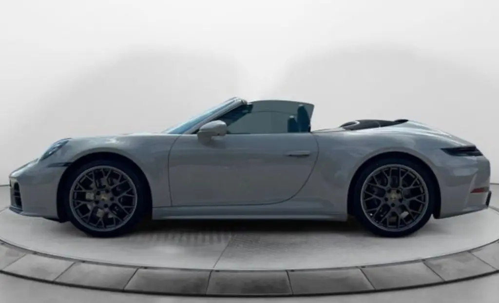 Photo 1 : Porsche 992 2024 Petrol