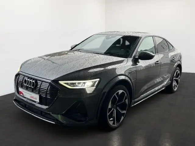 Photo 1 : Audi E-tron 2021 Non renseigné