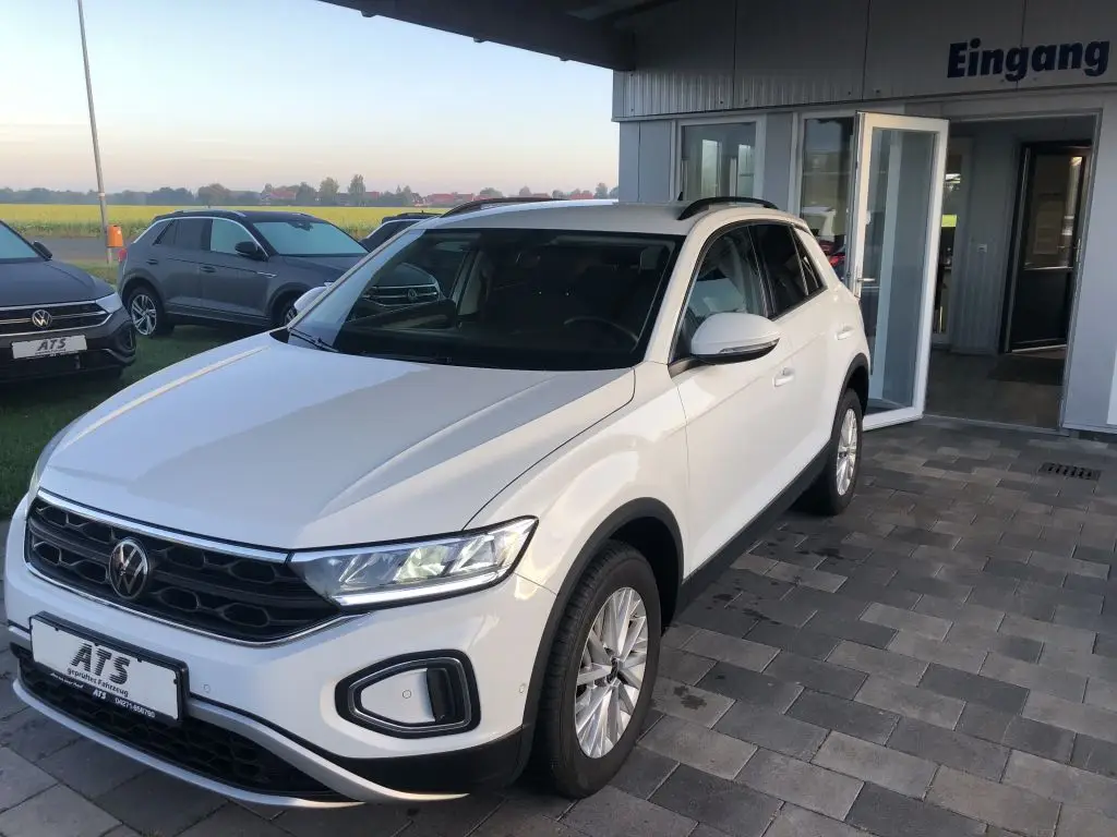 Photo 1 : Volkswagen T-roc 2022 Petrol