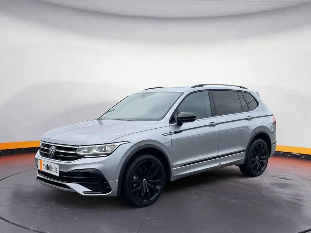 Photo 1 : Volkswagen Tiguan 2024 Essence