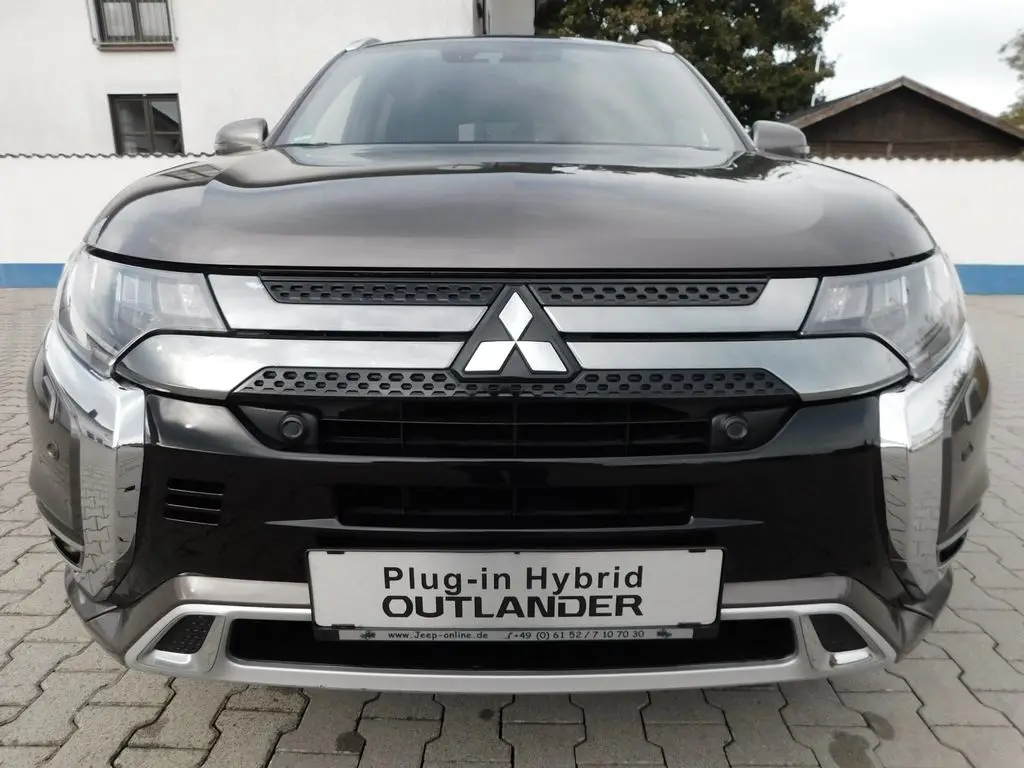 Photo 1 : Mitsubishi Outlander 2018 Hybrid