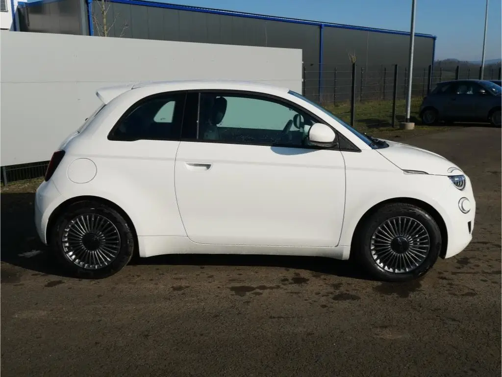 Photo 1 : Fiat 500 2022 Non renseigné