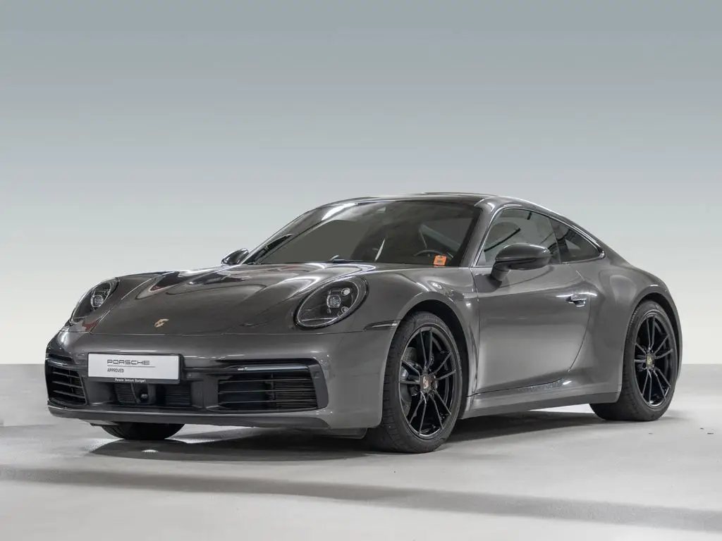 Photo 1 : Porsche 992 2020 Essence