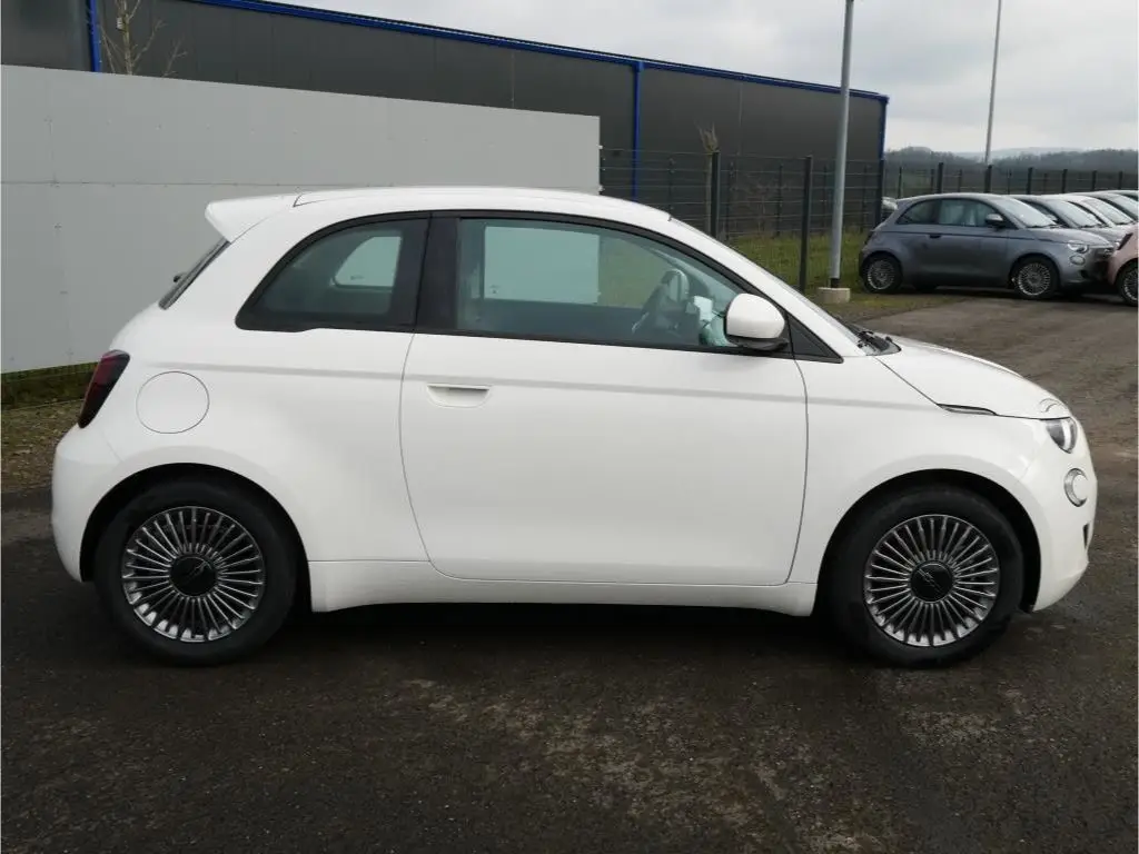 Photo 1 : Fiat 500 2022 Non renseigné