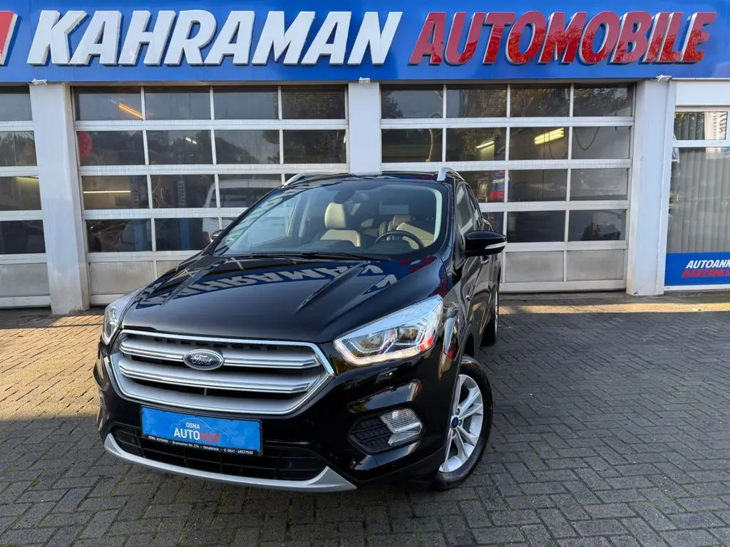 Photo 1 : Ford Kuga 2017 Petrol