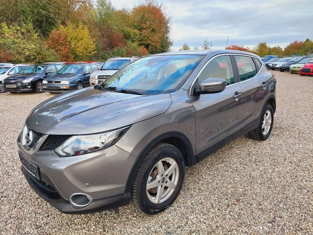 Photo 1 : Nissan Qashqai 2017 Petrol