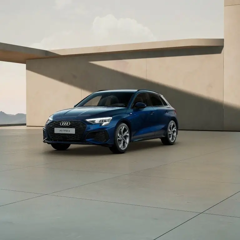 Photo 1 : Audi A3 2023 Hybrid