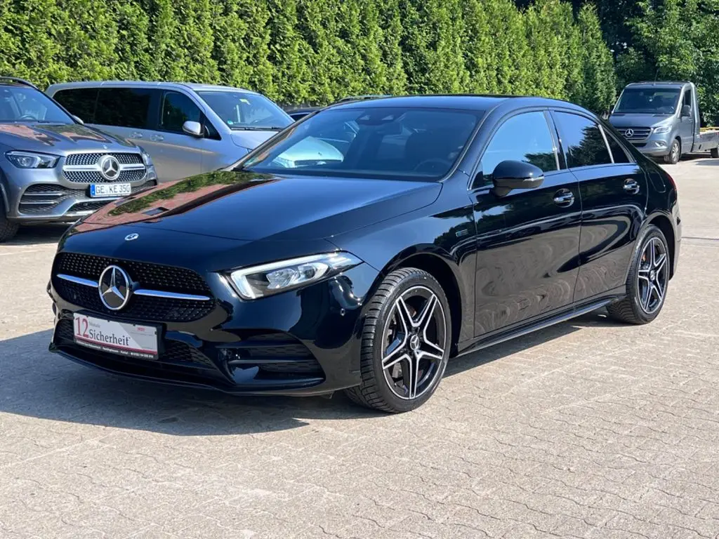 Photo 1 : Mercedes-benz Classe A 2021 Petrol